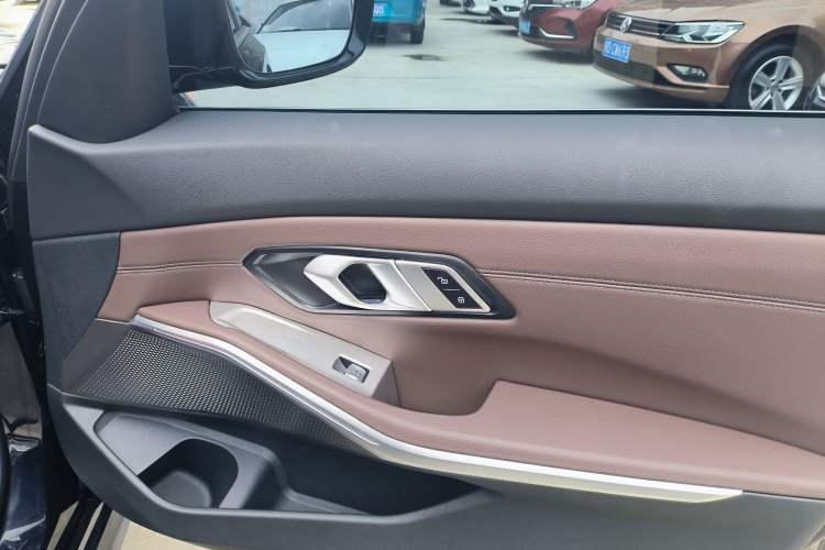 Used BMW 3 Series 2023 325Li M Sport Package
