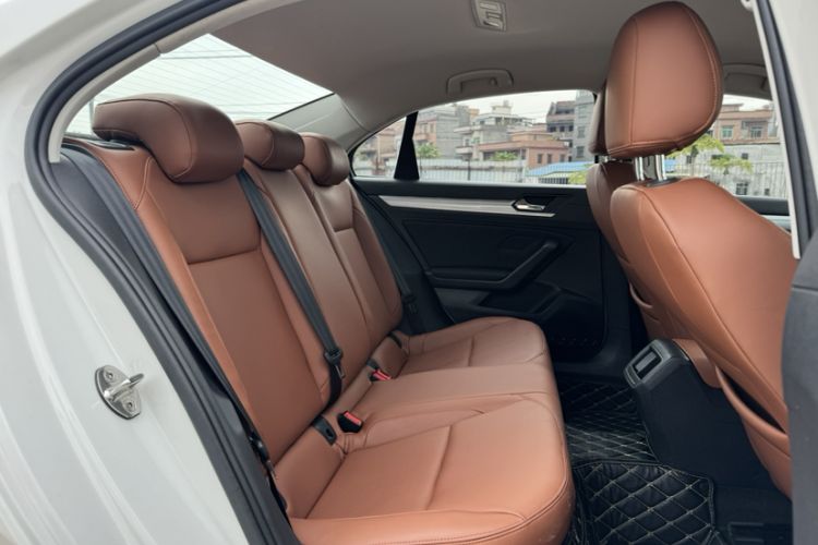 Used Volkswagen Lamando 2019 230TSI DSG Fashion Edition China VI