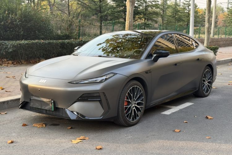 Used Geely Galaxy E8 2024 620 km All-Wheel-Drive Dragon Edition