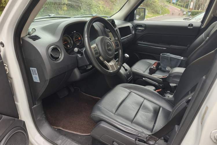 Used Jeep Patriot 2014 2.4L Luxury Navigation Edition
