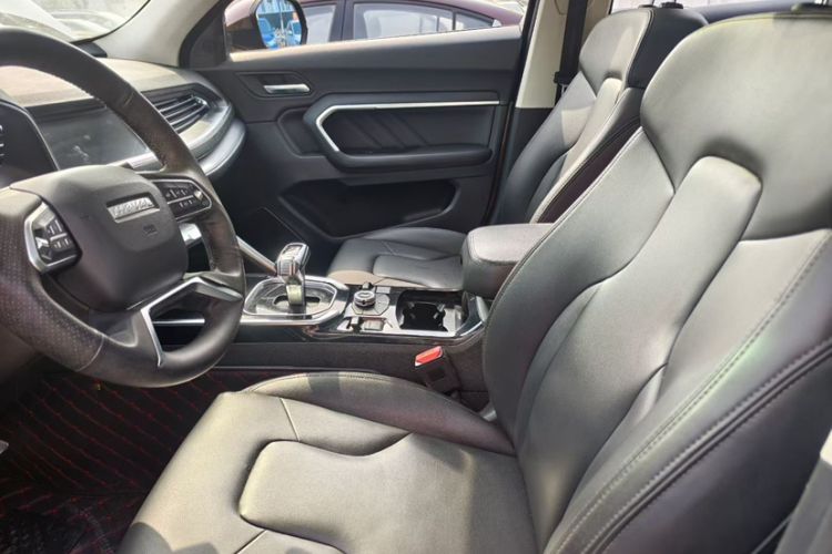 Used Haval H6 2017 Red Label 2.0T Automatic Two-Wheel Drive ZhiShang Model