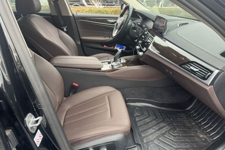 Used BMW 5 Series 2019 Facelifted 525Li Luxury Package