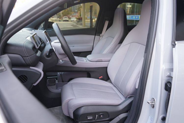 Used Nio EC6 2024 75 kWh Interior 3