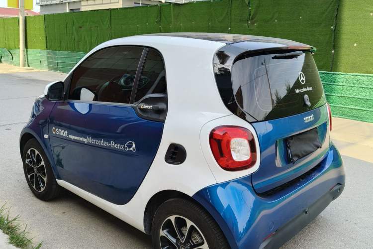 Used smart fortwo 2015 1.0L 52 kW Hardtop Passion Edition