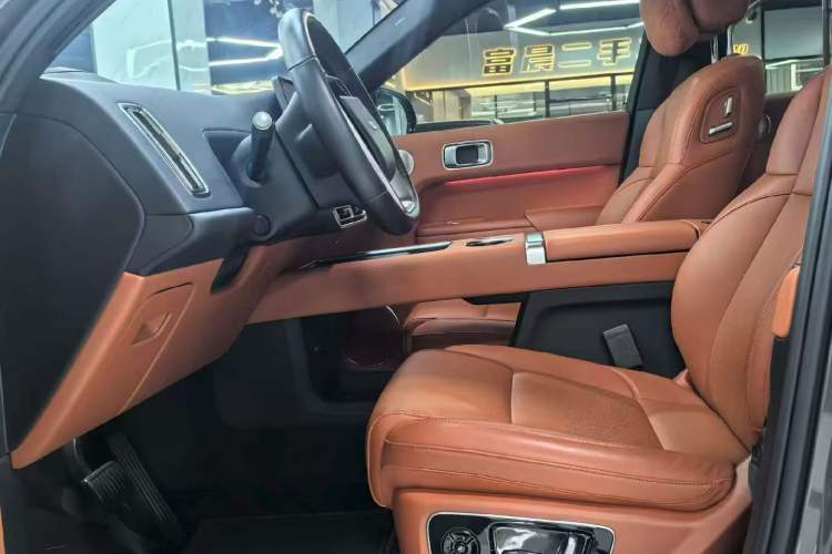 Used Li Auto L8 2023 Pro Model Interior 2