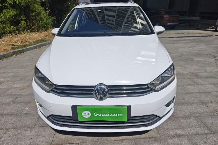 Used Volkswagen Golf 2016 230TSI Automatic Luxury Version
