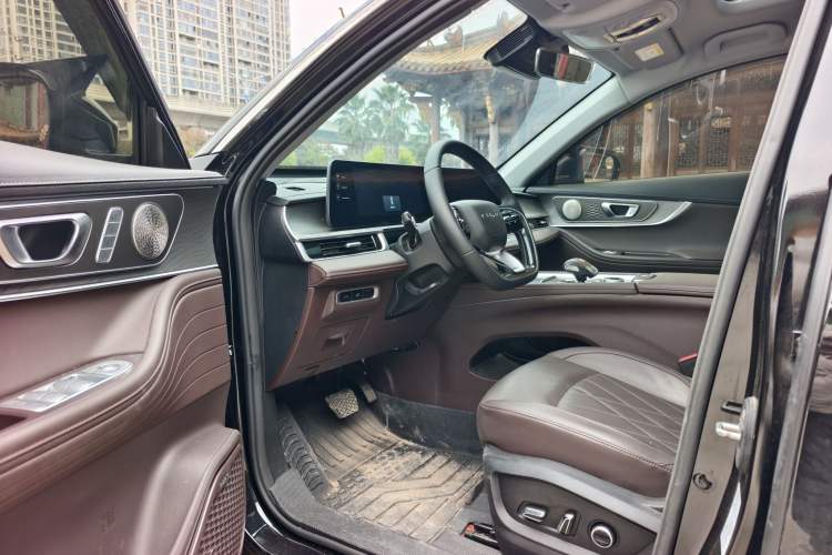 Used Chery Tiggo 8 PRO 2025 290T Two-Wheel Drive Prestige Edition Interior 1