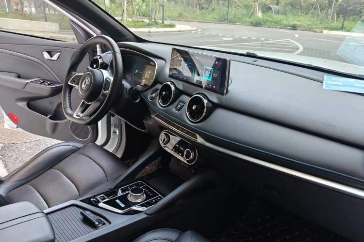 Used Dongfeng Fengon E3 2019 EVR Range-Extended Smart Model
