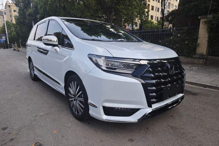 Used Honda Elysion 2024 2.0L eHEV Luxury Edition