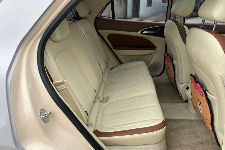 Used ORA Good Cat 2022 Morandi Edition 400km Standard Range Premium Version Lithium Iron Phosphate