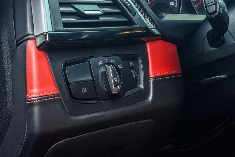 Used BMW M4 2014 M4 two-door coupe
