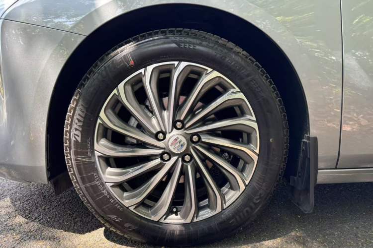 Used Buick LaCrosse 2023 28T Prestige Edition