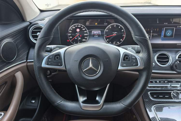 Used Mercedes-Benz E-Class 2016 E 300 L Sporty and Stylish Model