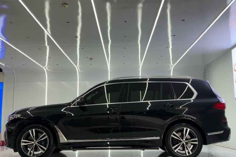 Used BMW X7 2020 xDrive40i Luxury M Sport Package
