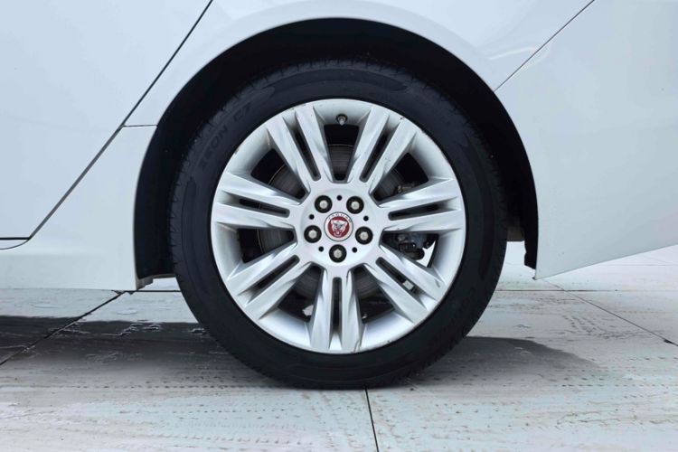 Used Jaguar XFL 2018 XFL 2.0T 250 PS Luxury Edition