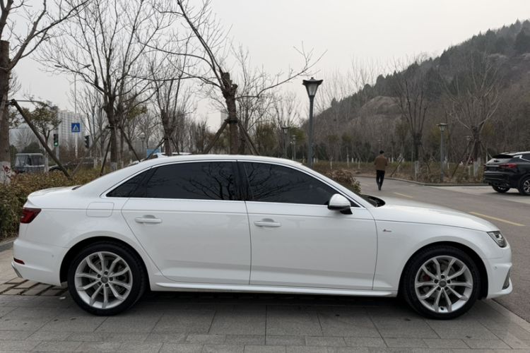 Used Audi A4L 2019 40 TFSI Fashion Version China V
