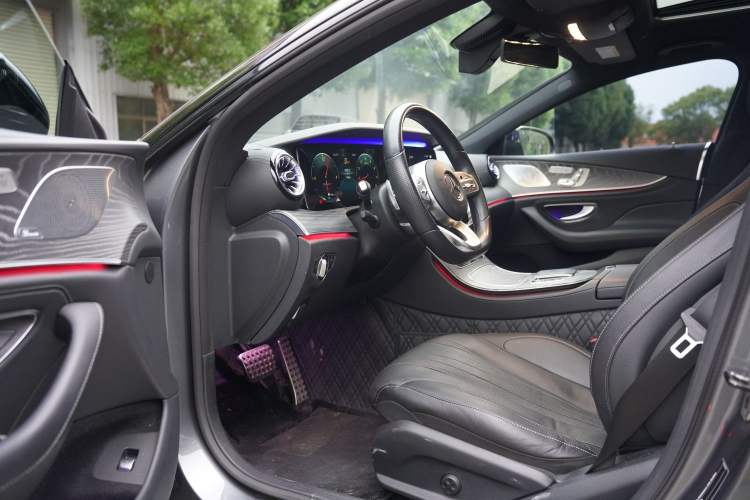 Used Mercedes-Benz CLS 2021 CLS 300 Luxury Model Interior 7