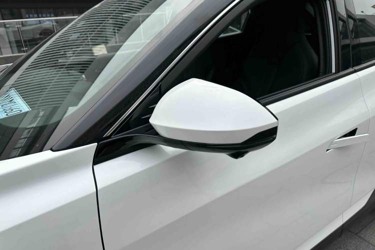 Used HEDMOS 06 2025 Model 520km