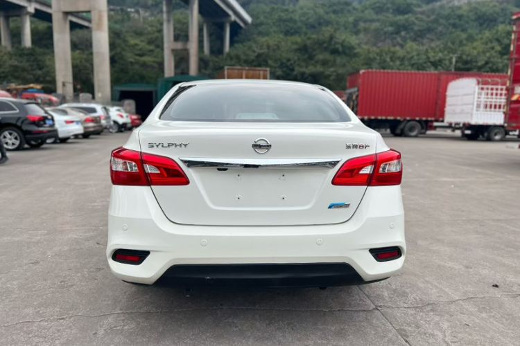 Used Nissan Sylphy 2019 1.6XV CVT Smart Connect Luxury Edition China VI Standard Exterior 6