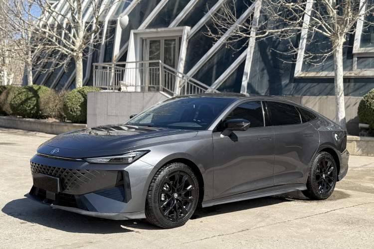 Used CHANGAN UNI-V 2024 1.5T Prestige Edition