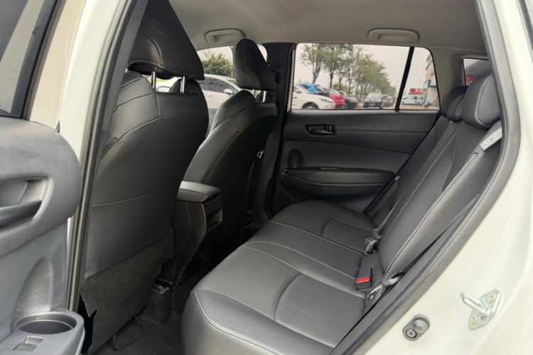 Used Toyota FRONTLANDER 2024 2.0L CVT Elite Plus Edition Interior 3