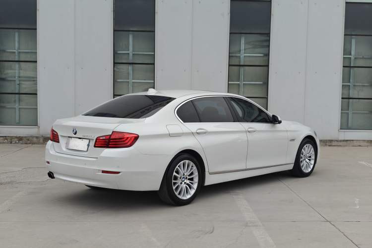 Used BMW 5 Series 2014 525Li Leading Model
