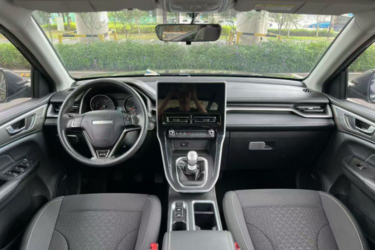 Used Haval M6 2021 PLUS 1.5T Manual Elite Smart Connectivity Model Interior 1