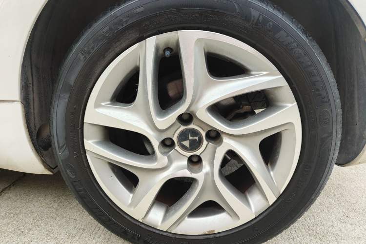 Used DS 5 2014 1.6T Elegant Version THP160