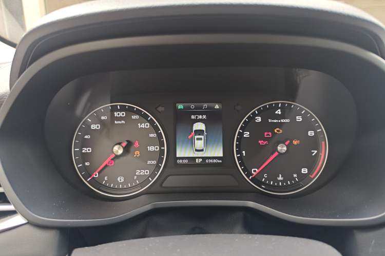 Used Roewe i5 2019 1.5L Automatic 4G Connected Langyue Edition