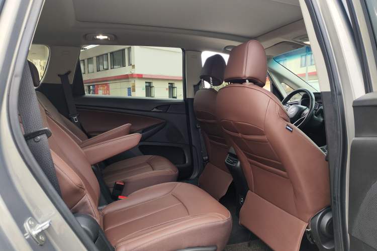 Used Buick GL6 2018 18T 6-Seater Prestige Model