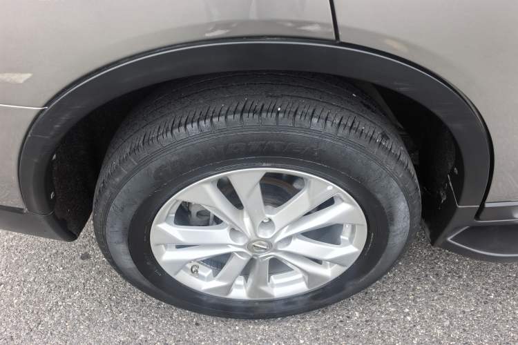 Used Nissan X-Trail 2014 2.5L CVT Luxury Edition 4WD Exterior 11