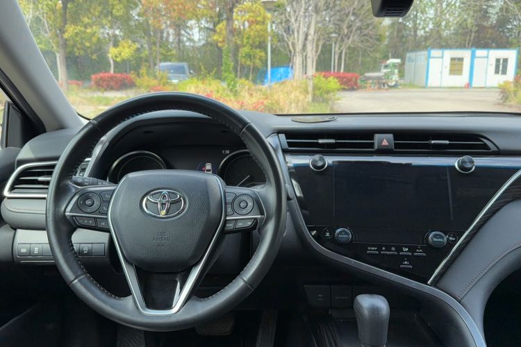 Used Toyota Camry 2019 2.5G Luxury Edition China VI Standard Interior 4