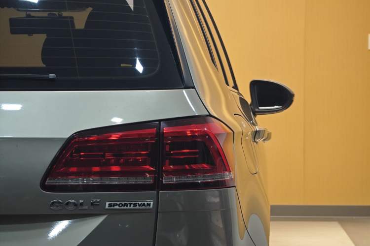 Used Volkswagen Golf Sportsvan 2018 1.6L Automatic Comfort Model