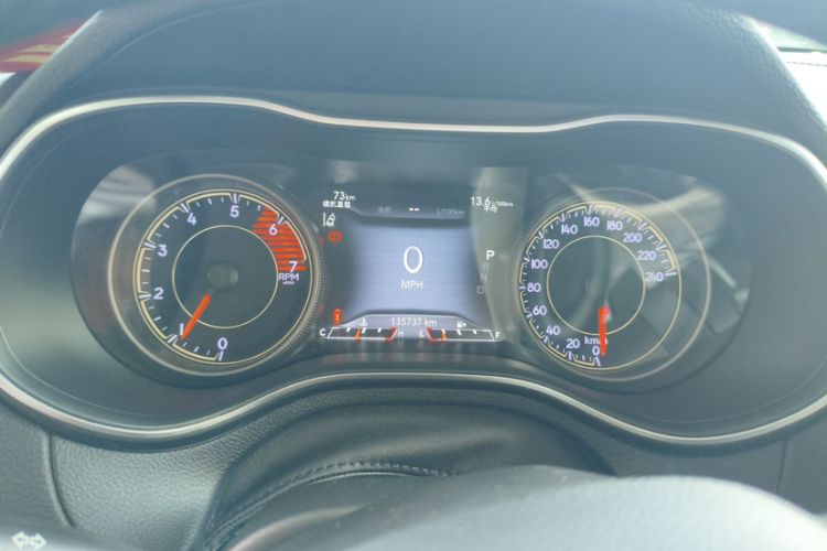 Used Jeep Cherokee 2019 2.0T Four-Wheel Drive All-Round Version China VI