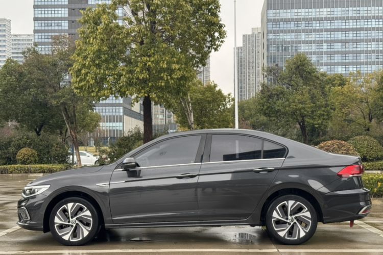 Used Volkswagen Bora 2023 280TSI DSG Prestige Edition
