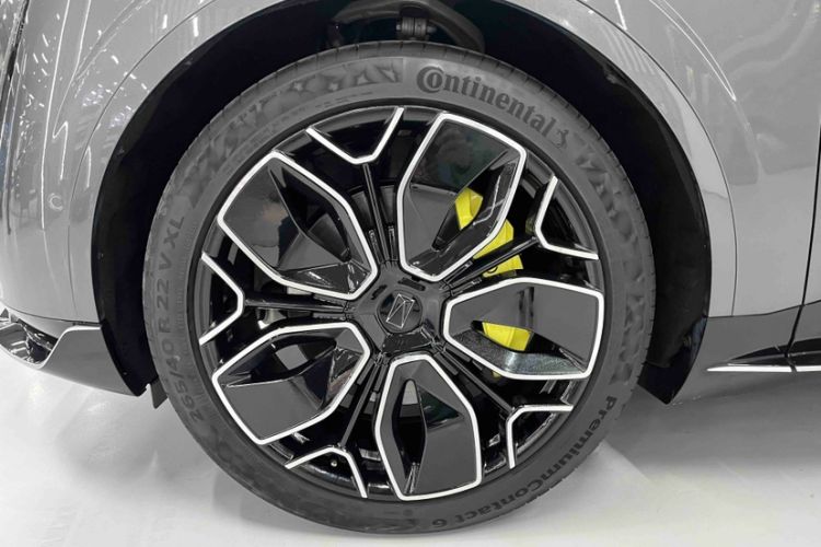 Used Avatr 11 2024 730 Luxury Edition with Three Lasers and Rear-Wheel Drive Exterior 4