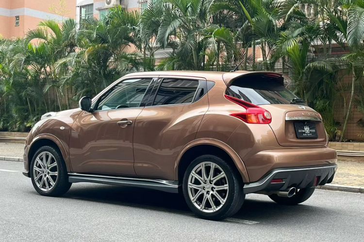 Used Infiniti ESQ 2014 1.6L Spontaneous Edition