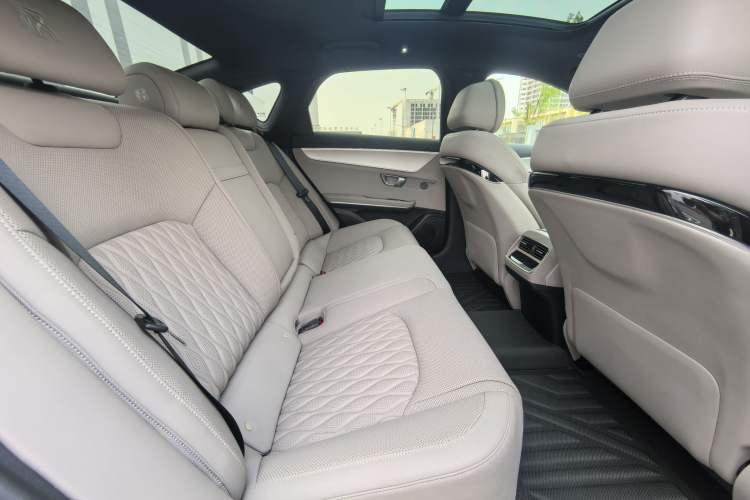 Used BYD Han 2025 DM-i 125KM Prestige Model Headliner