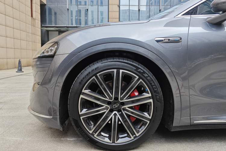 Used Hima Luxeed R7 2024 All-Electric 736 km Ultra Exterior 8