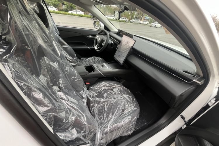 Used CHANGAN Eado PHEV 2025 Smart New Blue Whale 145KM High-Energy Edition Interior 9