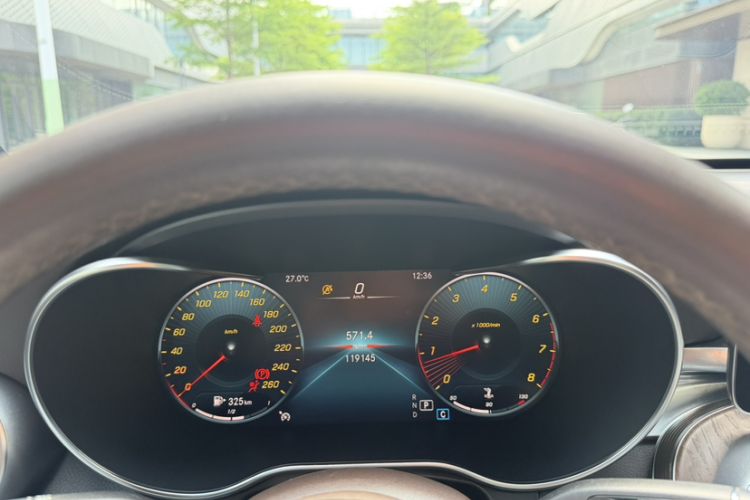 Used Mercedes-Benz GLC 2022 Facelift GLC 260 L 4MATIC Luxury Edition Odometer Close Up