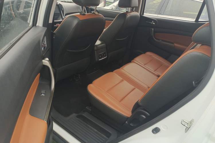 Used Oshan CX70 2017 CX70T 1.5T Automatic Luxury Edition