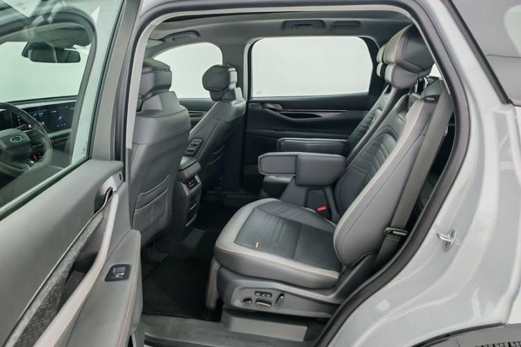 Used Ford Edge 2023 Ford Explorer L 2.0T EcoBoost Four-Wheel Drive 7-Seater Supreme Model