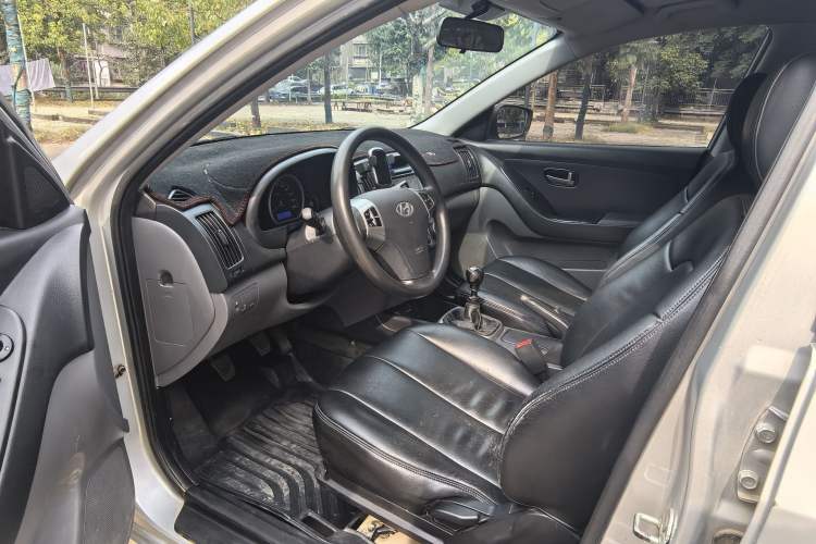 Used Hyundai Celesta 2015 1.6L Manual Comfort Model