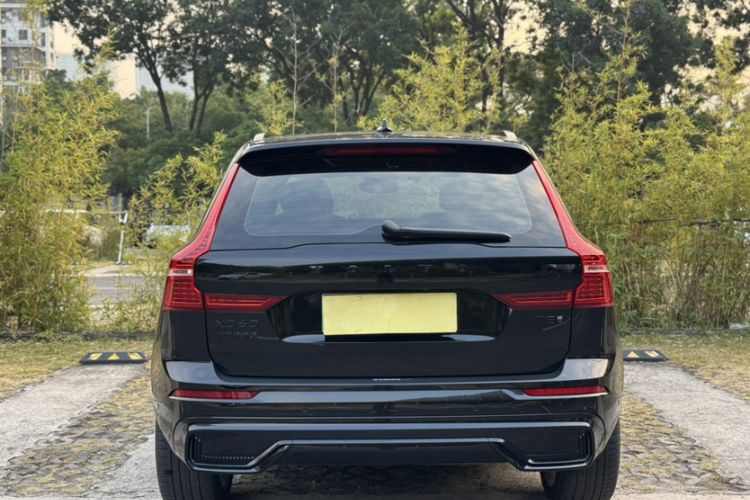 Used Volvo XC60 New Energy 2025 Plug-in Hybrid Long-Range All-Wheel Drive Zhiyuan Extreme Night Black Edition