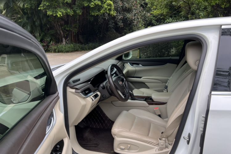 Used Cadillac XTS 2014 28T Comfort Version