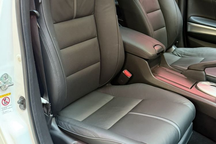 Used Honda Crosstour 2014 2.4L Luxury Edition
