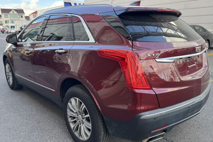 Used Cadillac XT5 2016 25T Luxury Model
