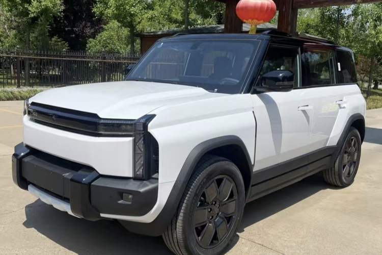 Used iCAR 03T 2024 520km Two-Wheel Drive Long-Range Version
