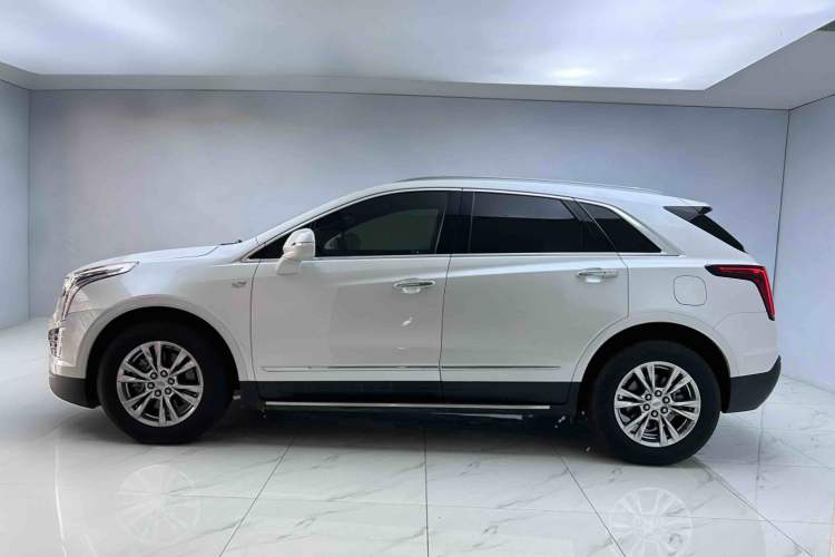 Used Cadillac XT5 2021 28T Luxury Model Exterior 3